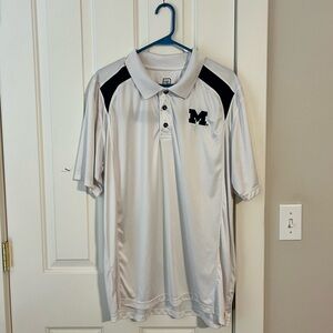 Men’s golf shirt
